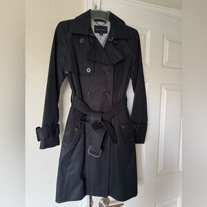 Classic Banana Republic Women’s trench coat